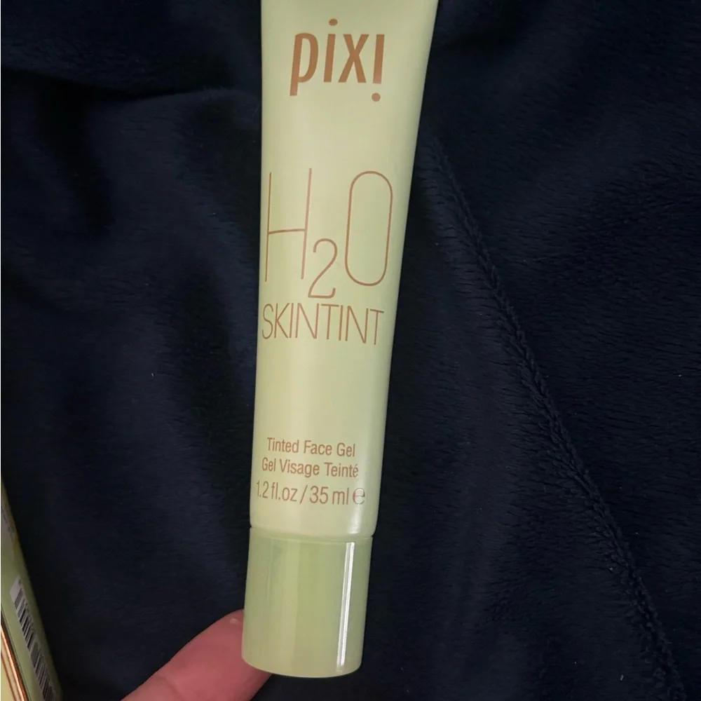 Pixi H20 Skintint Foundation - 1.2 fl oz